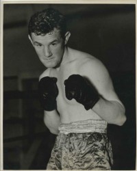 Kenny Lindsay boxer