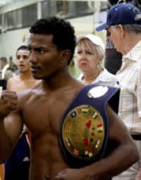 Carlos Claudio boxer