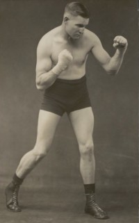 Claude Nichol boxer
