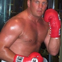 Chris Vendola boxer