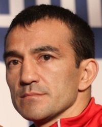 Omar Andres Narvaez boxer