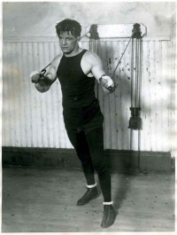 California Joe Lynch boxer