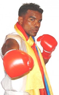 Mauricio Pastrana boxer