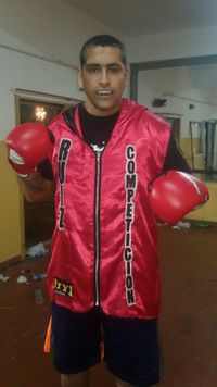 Julian Esteban Ruiz boxer