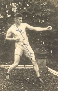 Sandy McKenzie boxer