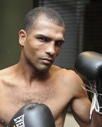 Geyci Lorenzo boxer