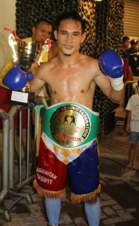 Roque Lauro boxer