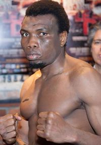 Mohammed Akrong boxer