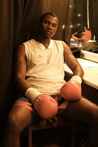 Elvis Moyo boxer