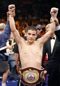 Steve Luevano boxer