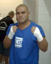 Walter Gustavo Romero boxer