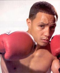Freddy Curiel boxer