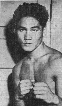 Robert Takeshita boxer