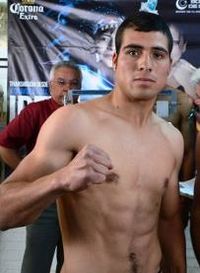 Nestor Fernando Garcia boxer