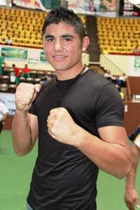 Elias Espadas boxer