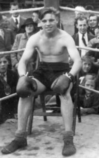 Jimmy Longton boxer
