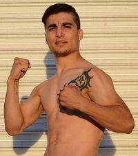 Emanuel Armendariz boxer