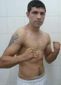 Cristian Daniel Larrea boxer
