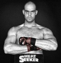 Adam Machaj boxer