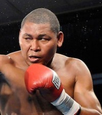 Hugo Pineda boxer
