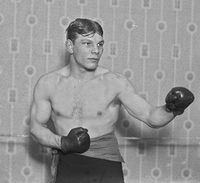 Charles Wenger boxer