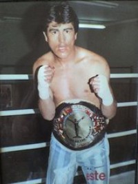 Bernardo Mendoza boxer