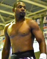 Cortez Reed boxer
