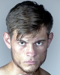 Cristian Olivas boxer