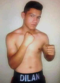 Dilan Loza boxer