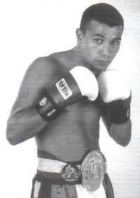 Javier Campanario boxer