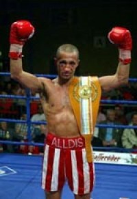 Michael Alldis boxer