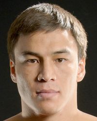Batyrzhan Jukembayev boxer