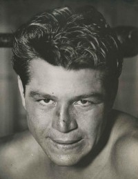 Tomboy Romero boxer
