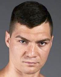 Michal Olas boxer