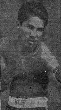 Mario Loaiza boxer