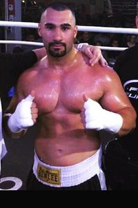 Ali Kiydin boxer