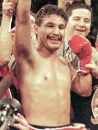 Luis Ramon Campas boxer