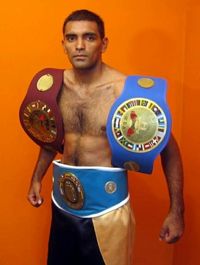 Javier Alberto Mamani boxer
