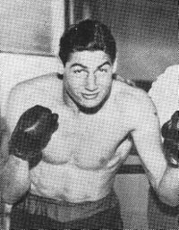 Tony Canelli boxer