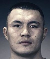 Kamshybek Kunkabayev boxer