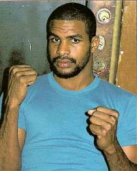 Carlos De Leon boxer