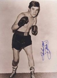 Ruben Olivares boxer