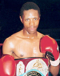 Mzonke Fana boxer