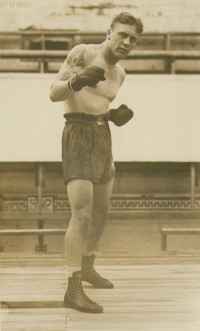 Mickey Makar boxer